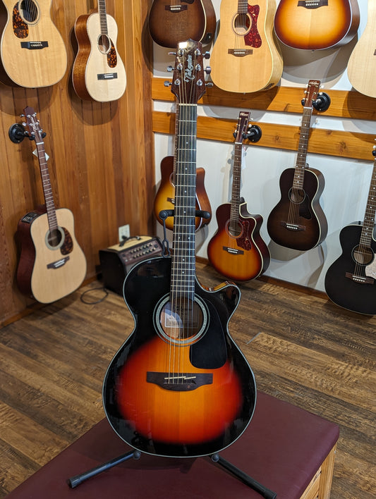 Takamine GF30-CE Acoustic/Electric Guitar w/Gig Bag - Brown Sunburst (Used)