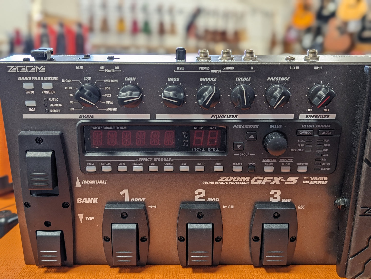 Zoom GFX-5 Guitar Effects Processor w/Box (Used)