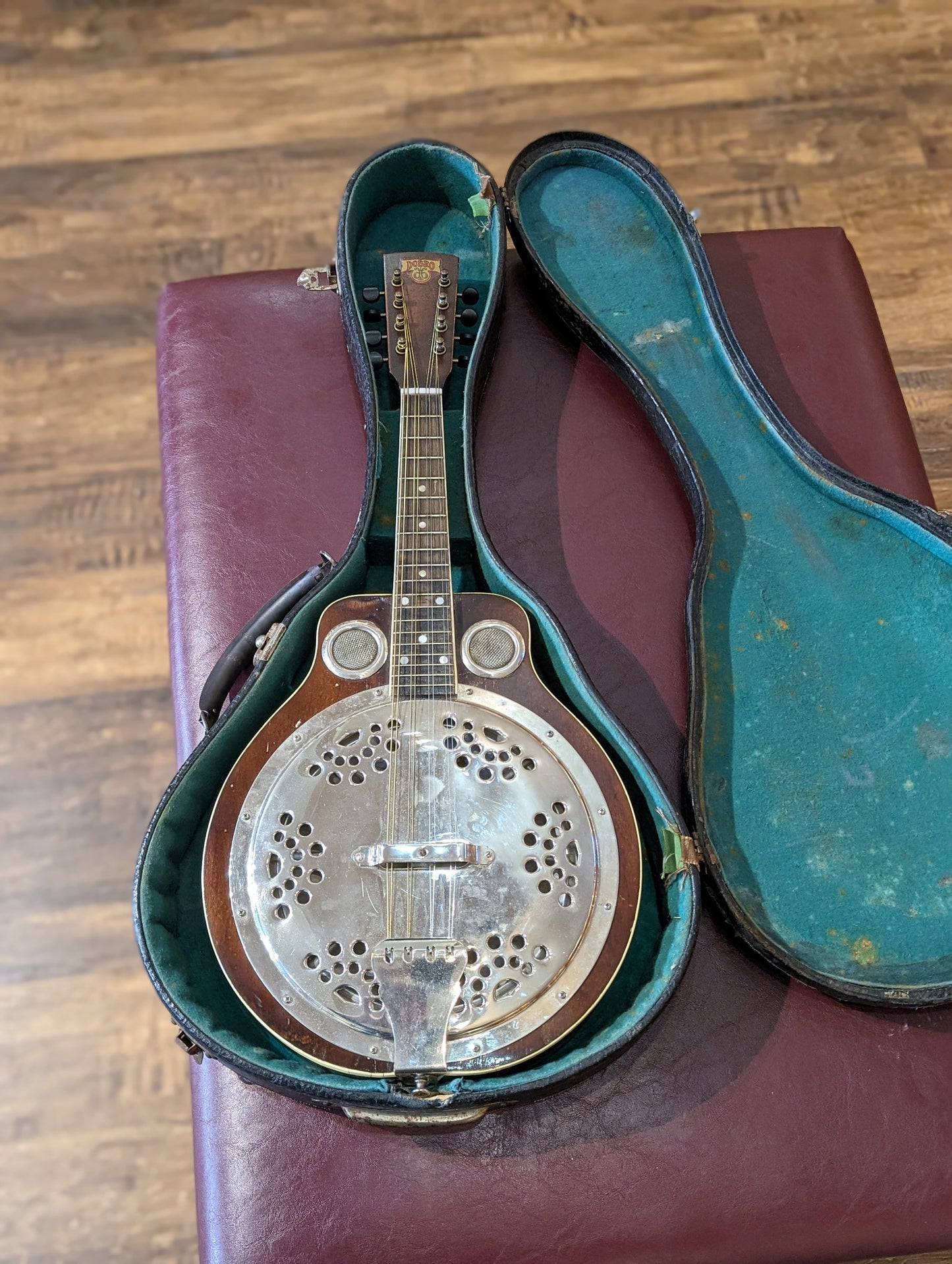 Dobro Resonator Mandolin w/Case (1930's)