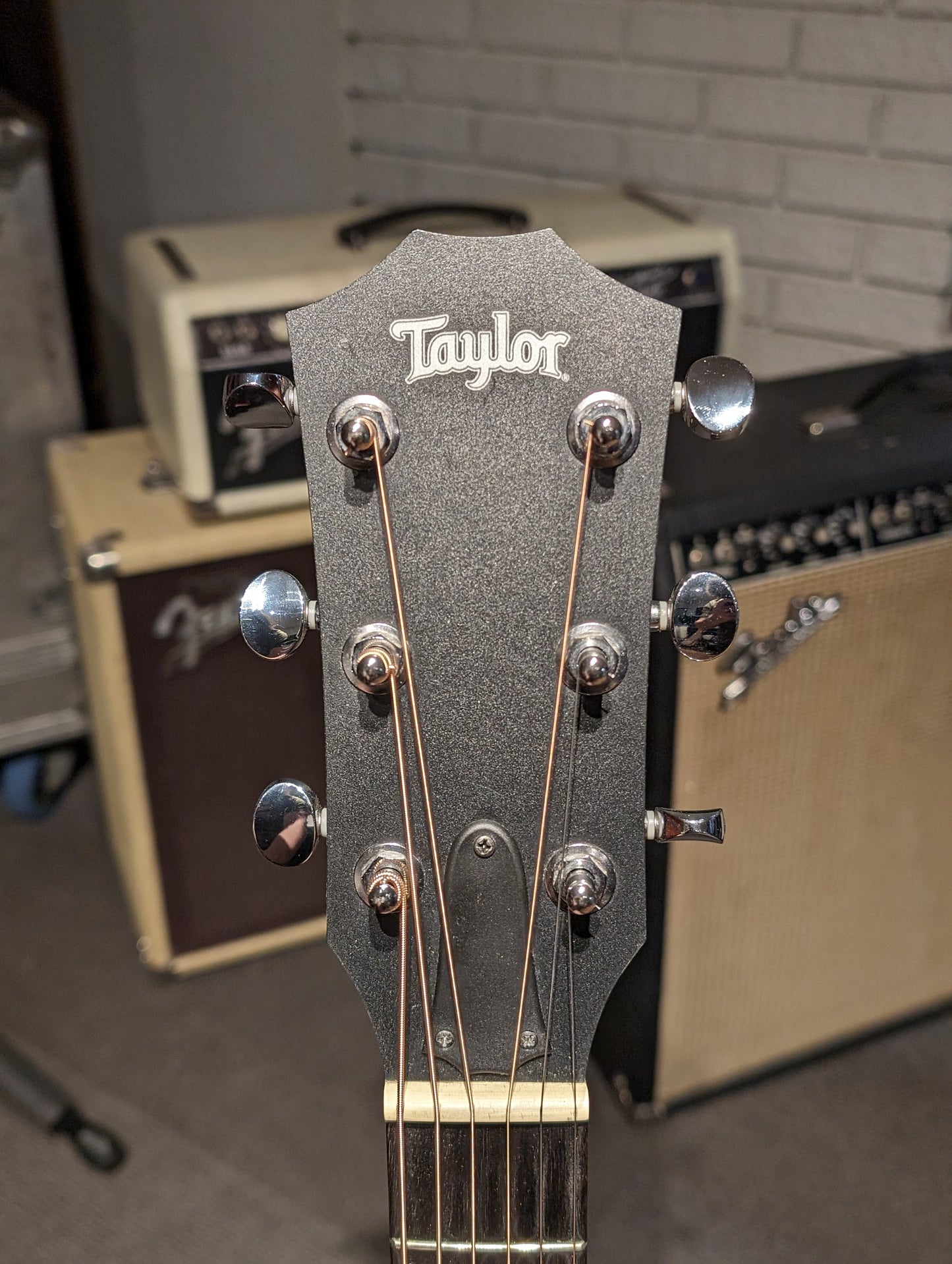 Taylor Big Baby Acoustic Guitar w/Gig Bag (2013)