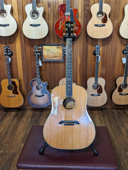 Alvarez Yairi DY-84 Slope Shoulder Acoustic/Electric Dreadnought w/Case (Used)