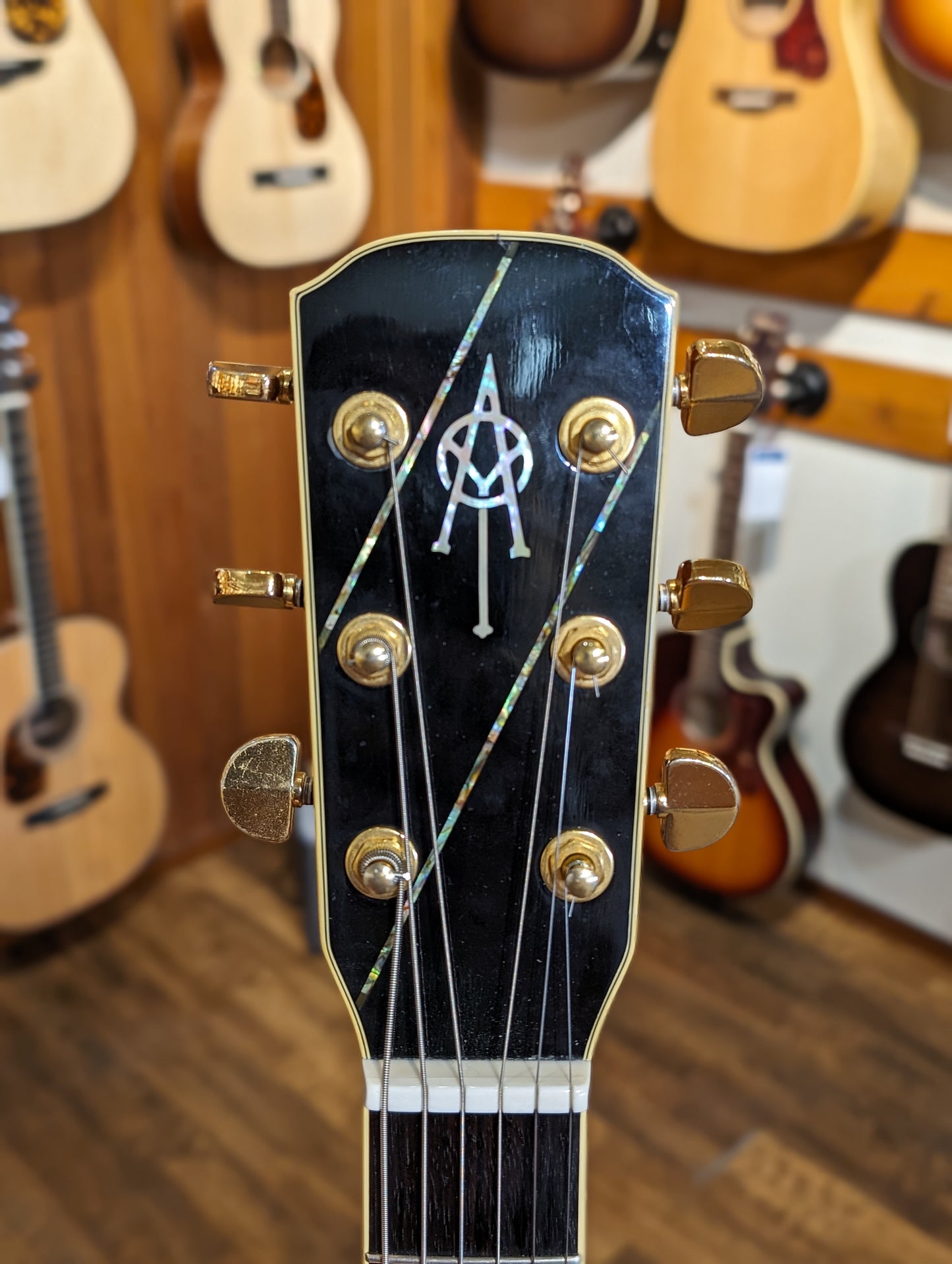 Alvarez Yairi DY-84 Slope Shoulder Acoustic/Electric Dreadnought w/Case (Used)