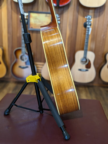 Alvarez Yairi DY-84 Slope Shoulder Acoustic/Electric Dreadnought w/Case (Used)