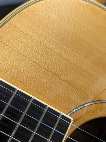 Alvarez Yairi DY-84 Slope Shoulder Acoustic/Electric Dreadnought w/Case (Used)