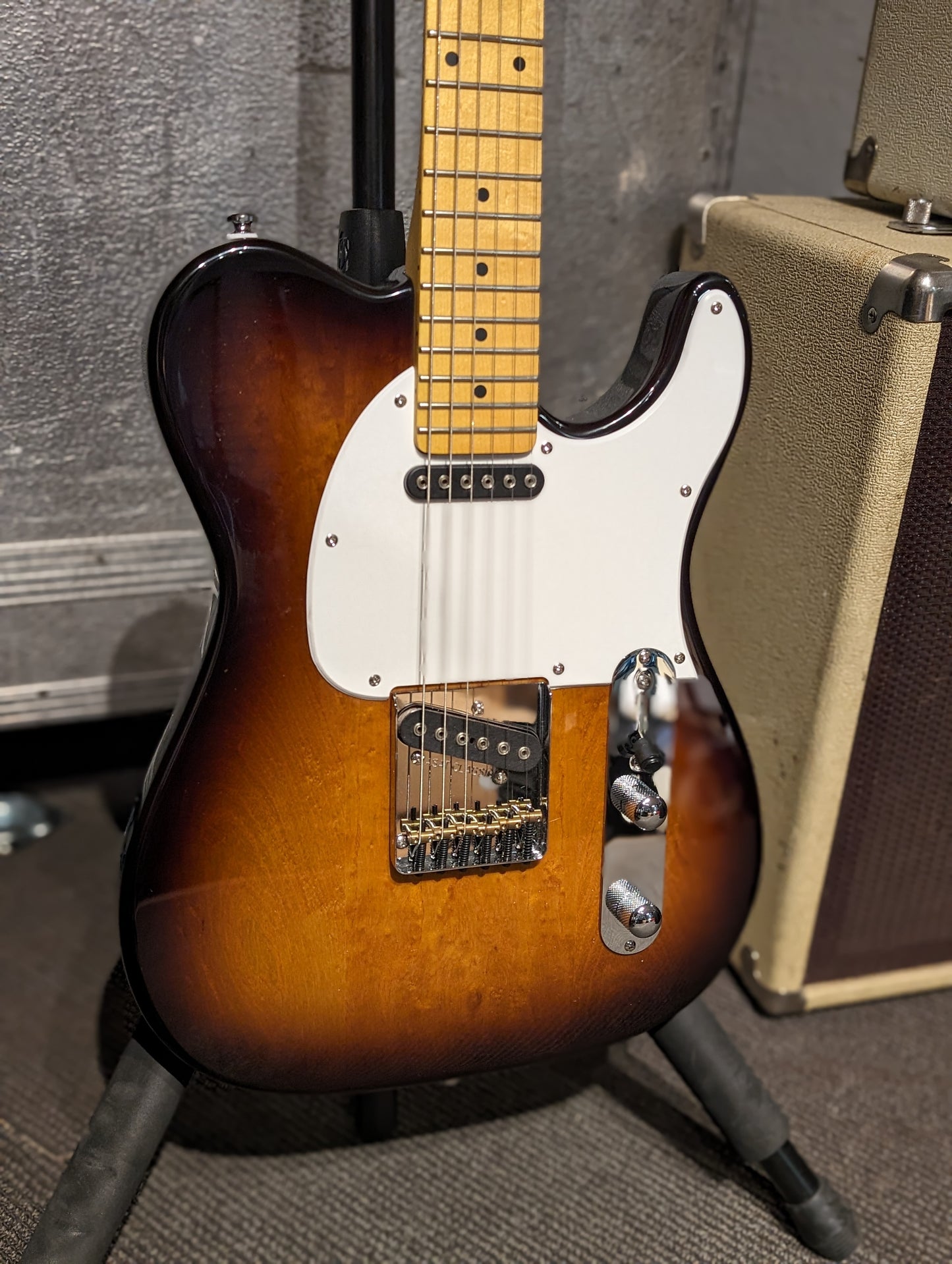 G&L Tribute ASAT Classic Electric Guitar - Tobacco Sunburst (Serial #230914230)