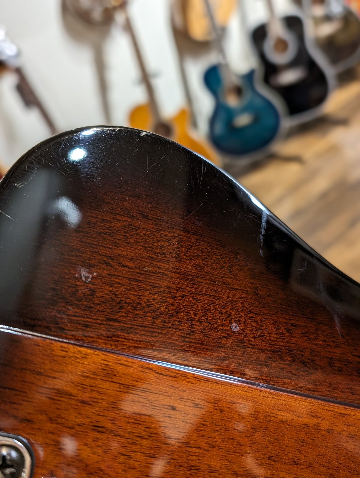 Epiphone Thunderbird IV 4-String Electric Bass Guitar - Vintage Sunburst (2008)