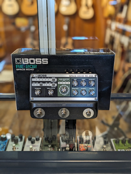 Boss RE-202 Space Echo Delay Pedal w/Box (Used)