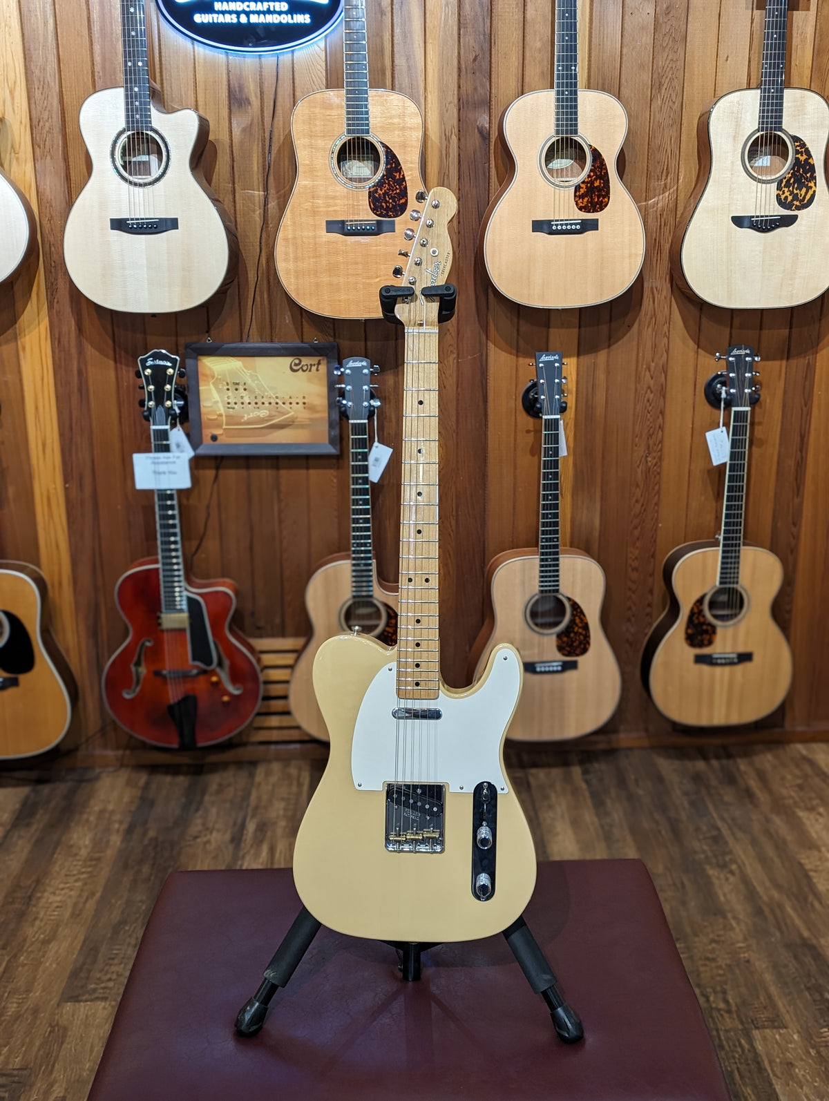 Fender Classic Player Baja Telecaster w/Gig Bag - Desert Sand (2011 ...
