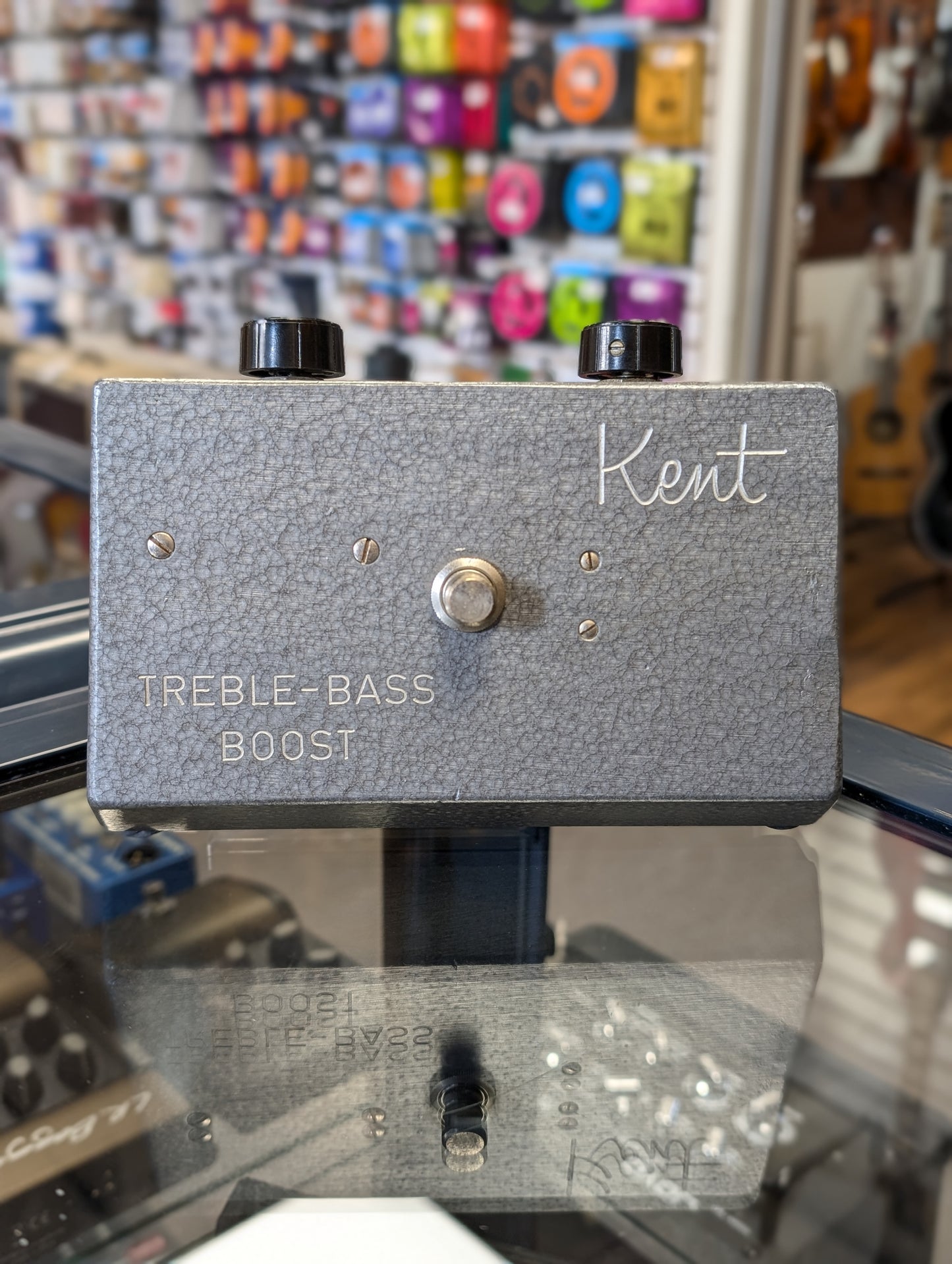 Kent 6403 Treble-Bass Boost (Late 1960's - Early 1970's)