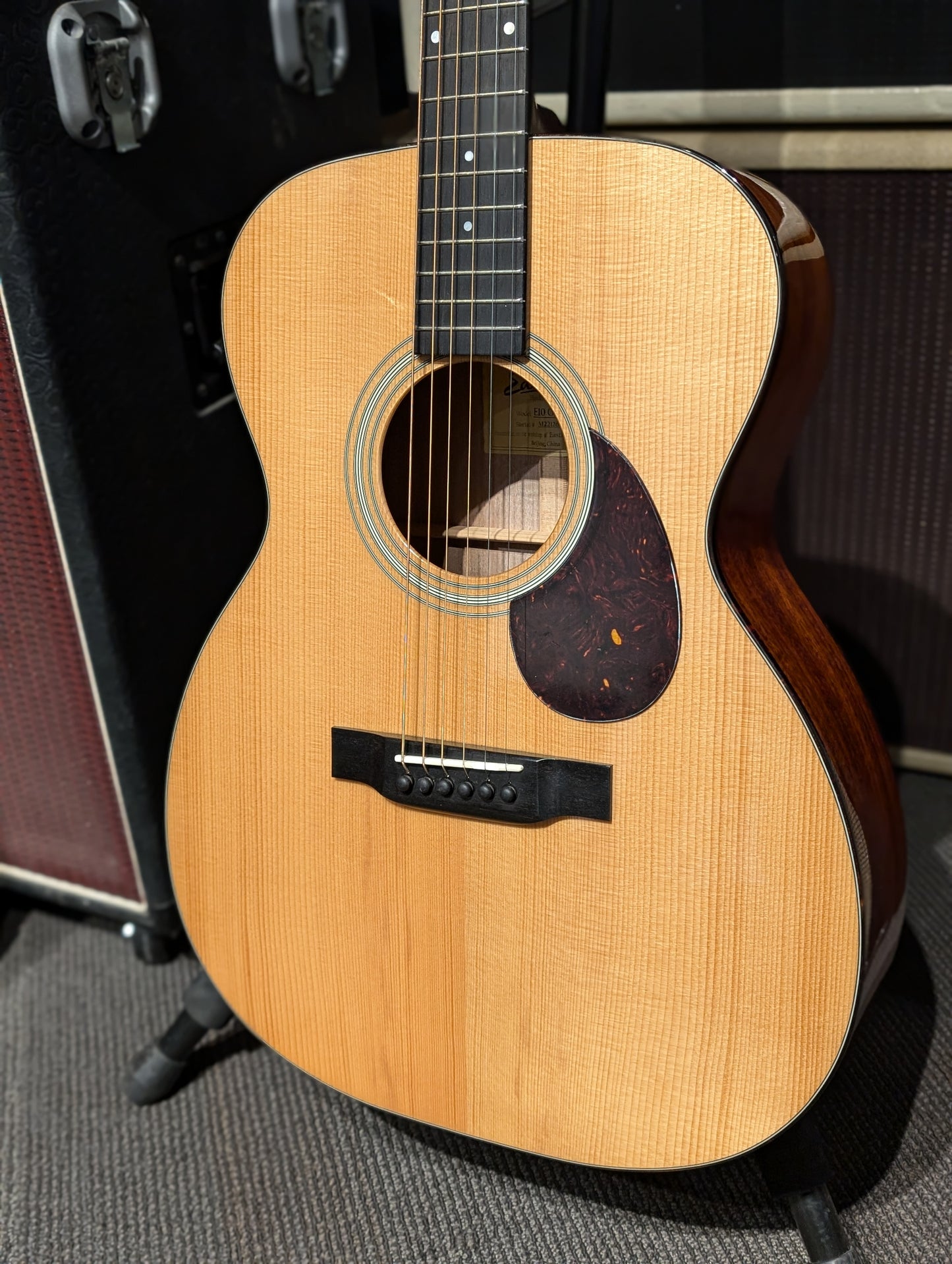 Eastman E10OM-TC Orchestra Acoustic Guitar w/Case - Natural (Serial #M2212648)