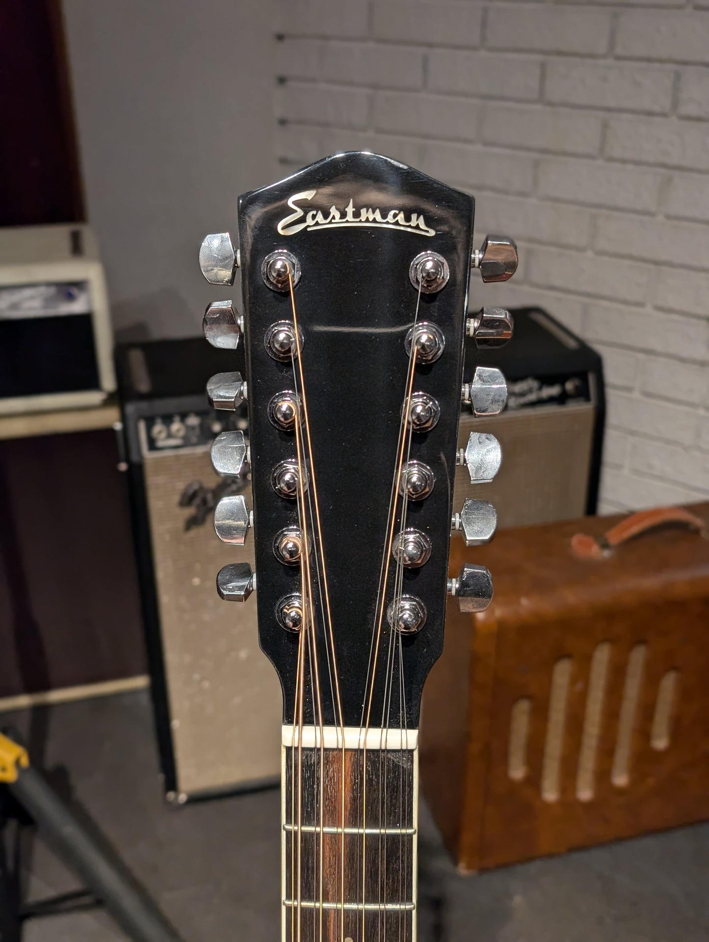 Eastman AC330E 12-String Jumbo Acoustic/Electric Guitar w/Case - Natural (Serial #M2411448)