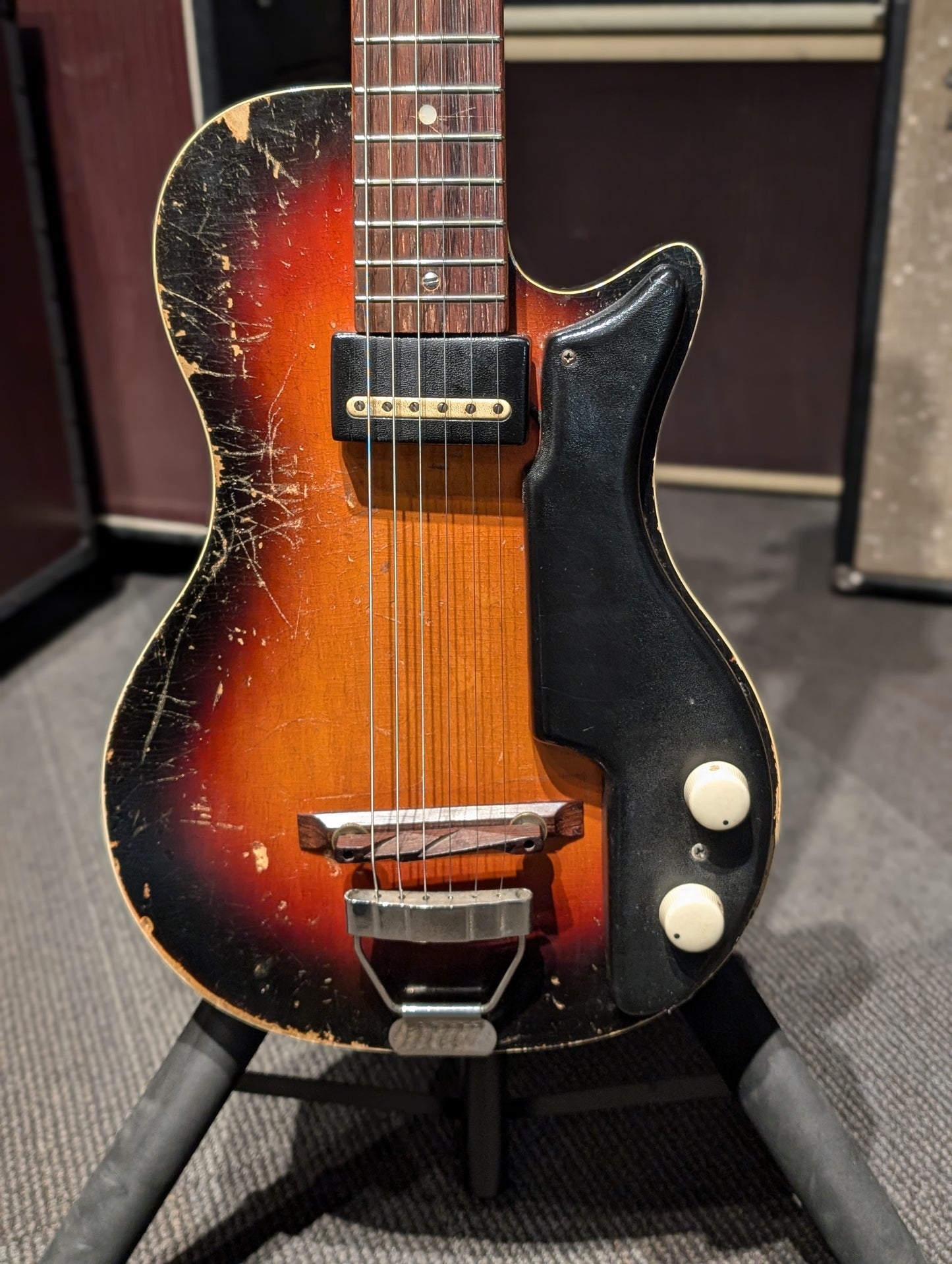 National 1123 Solid Body Electric Spanish Guitar w/Case (1954)