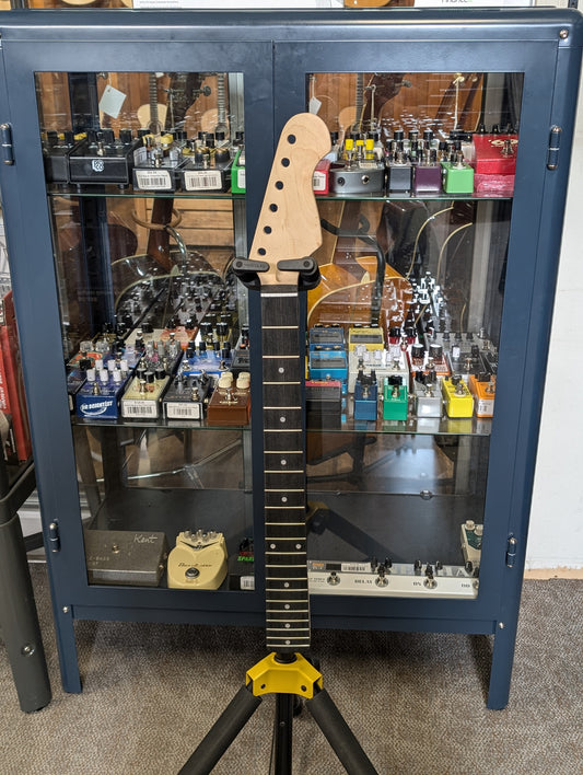 Solo Guitars ST-Style 21 Fret Guitar Neck (Used)