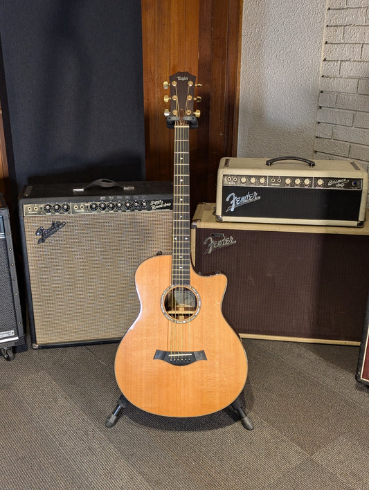 Taylor 6-String Baritone Acoustic/Electric Guitar w/Case (2009)