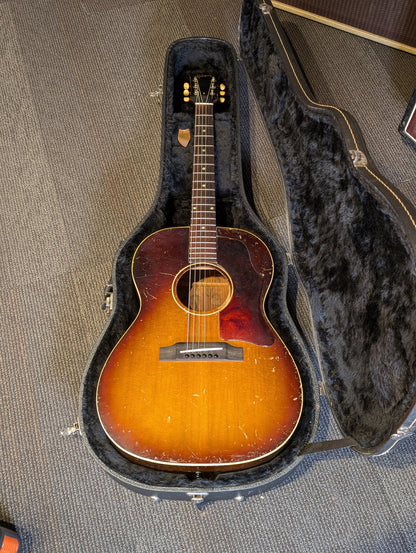 Gibson LG-1 Acoustic Guitar w/Case - Sunburst (1964)