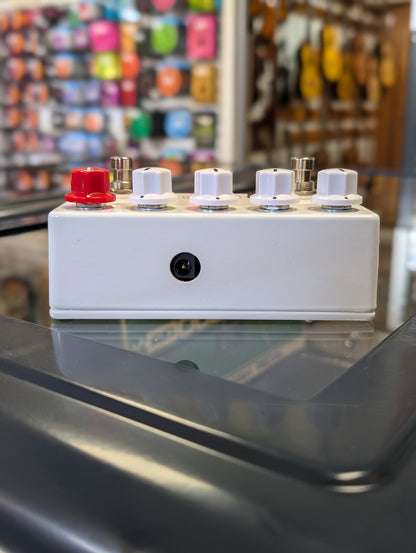 JHS The Milkman Slapback Delay/Boost Pedal (Used)