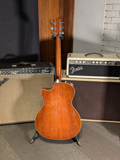 Eastman AC322CE Grand Auditorium Acoustic/Electric Guitar w/Case- Natural (Serial #M2400571)