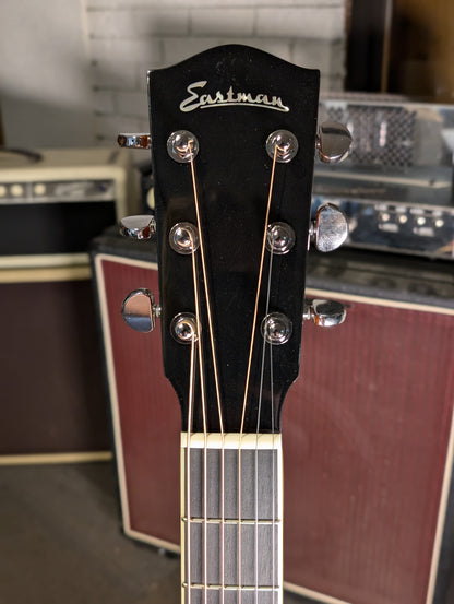 Eastman AC322CE Grand Auditorium Acoustic/Electric Guitar w/Case- Natural (Serial #M2400571)