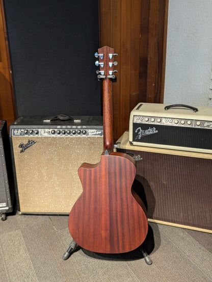 Eastman AC122-2CE Grand Auditorium Acoustic/Electrc Guitar w/Gig Bag - Black (Serial #M2235526)