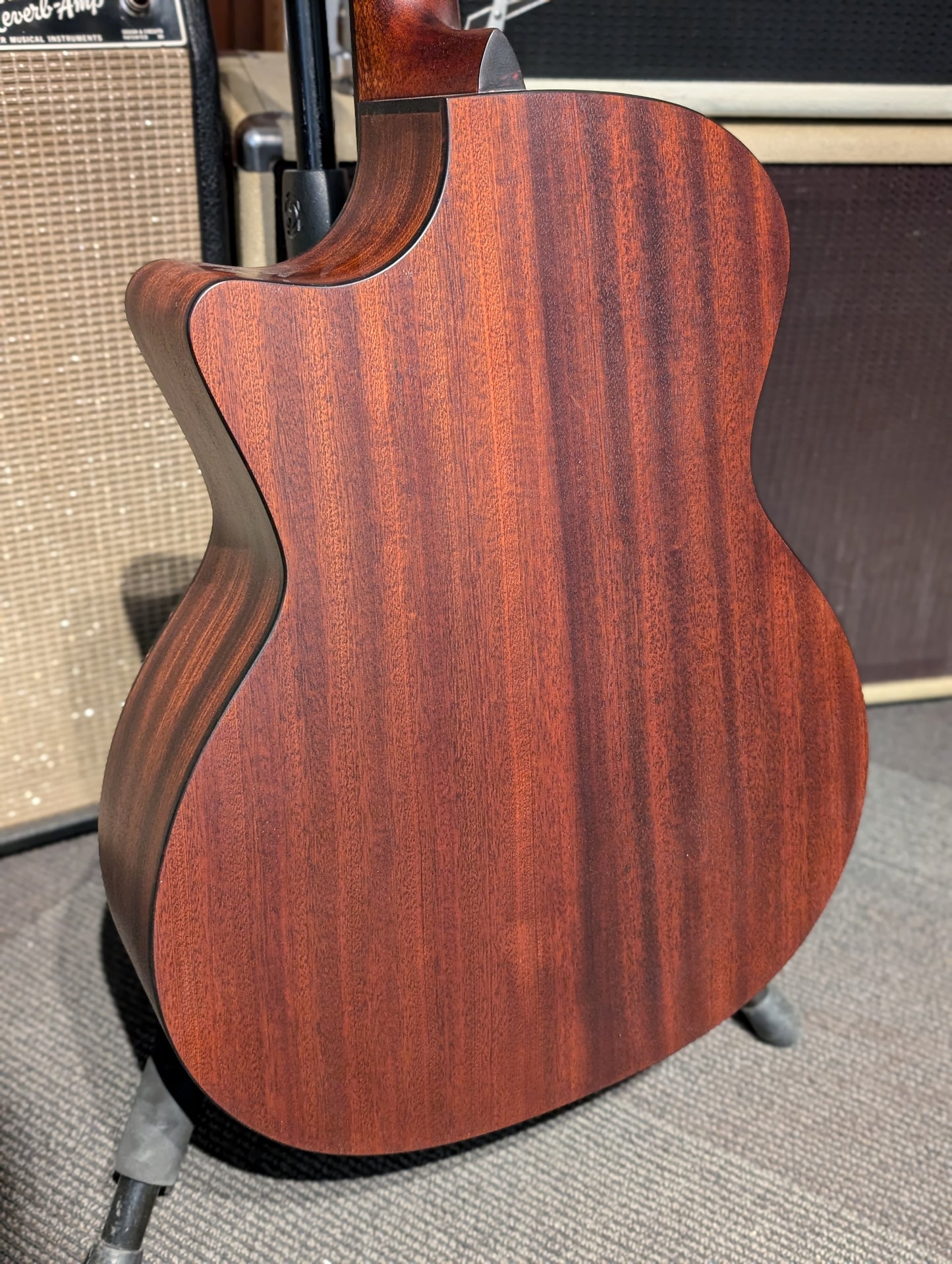 Eastman AC122-2CE Grand Auditorium Acoustic/Electrc Guitar w/Gig Bag - Black (Serial #M2235526)