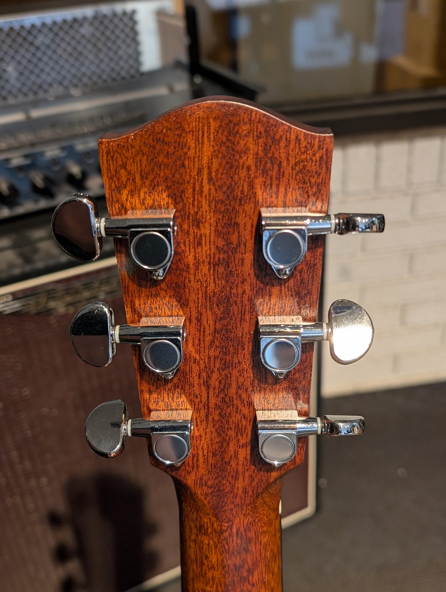 Eastman AC122-2CE Grand Auditorium Acoustic/Electrc Guitar w/Gig Bag - Black (Serial #M2235526)