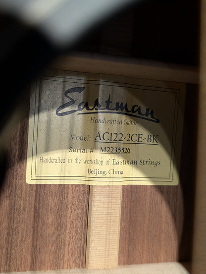 Eastman AC122-2CE Grand Auditorium Acoustic/Electrc Guitar w/Gig Bag - Black (Serial #M2235526)