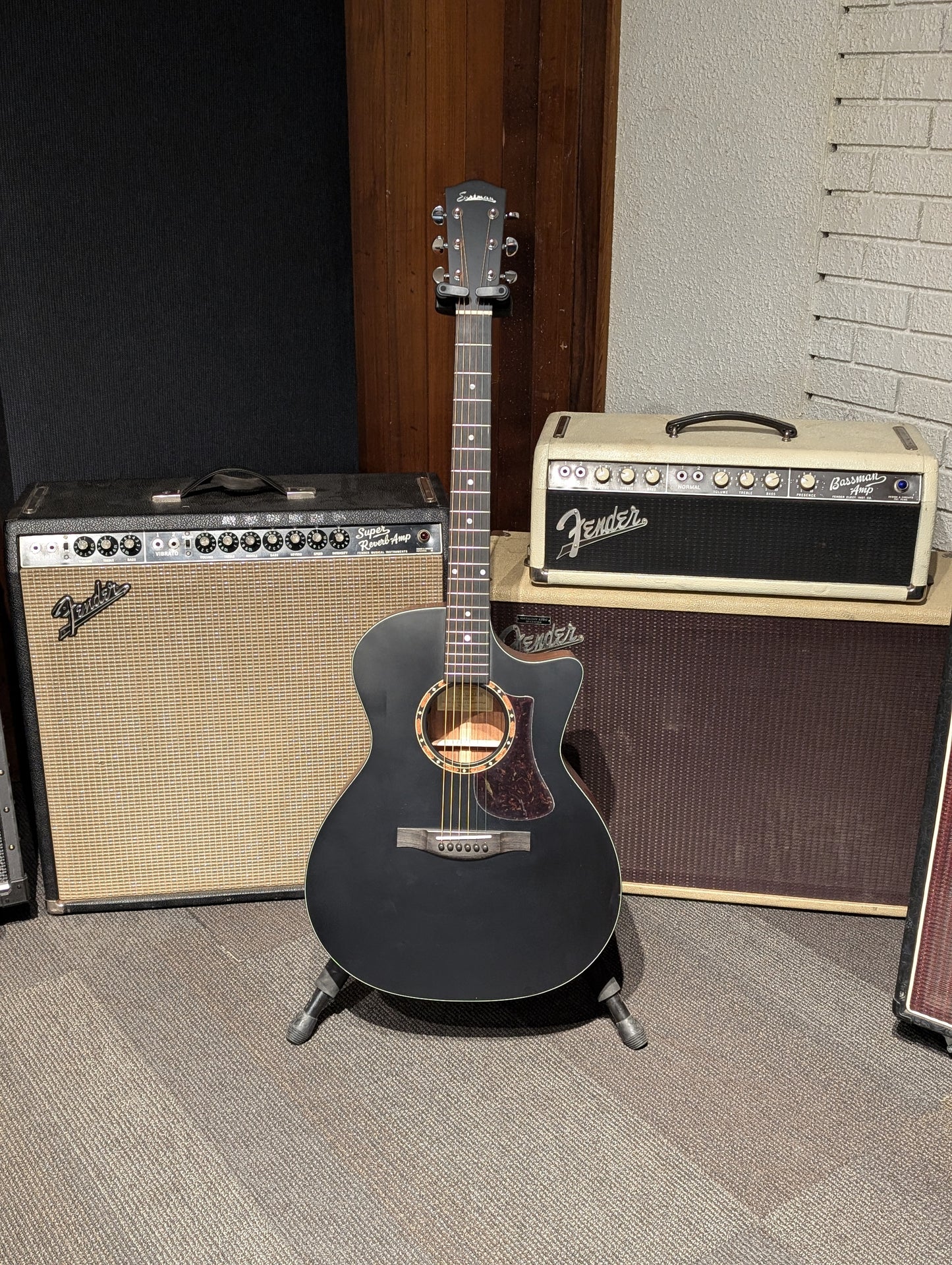 Eastman AC122-2CE Grand Auditorium Acoustic/Electrc Guitar w/Gig Bag - Black  (Serial #M2235792, B-Stock)