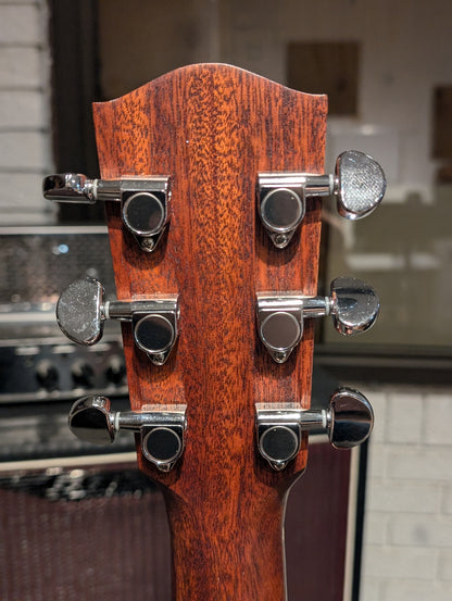 Eastman AC122-2CE Grand Auditorium Acoustic/Electrc Guitar w/Gig Bag - Black  (Serial #M2235792, B-Stock)