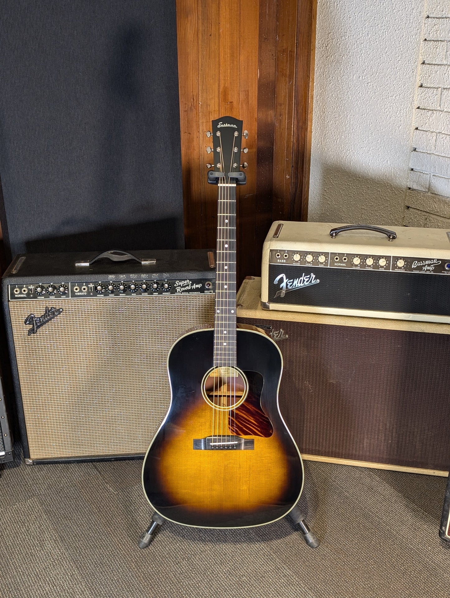 Eastman E10SS-TC Thermo Cured Slope Shoulder Dreadnought Acoustic Guitar w/Case - Sunburst (Serial #M2407621)