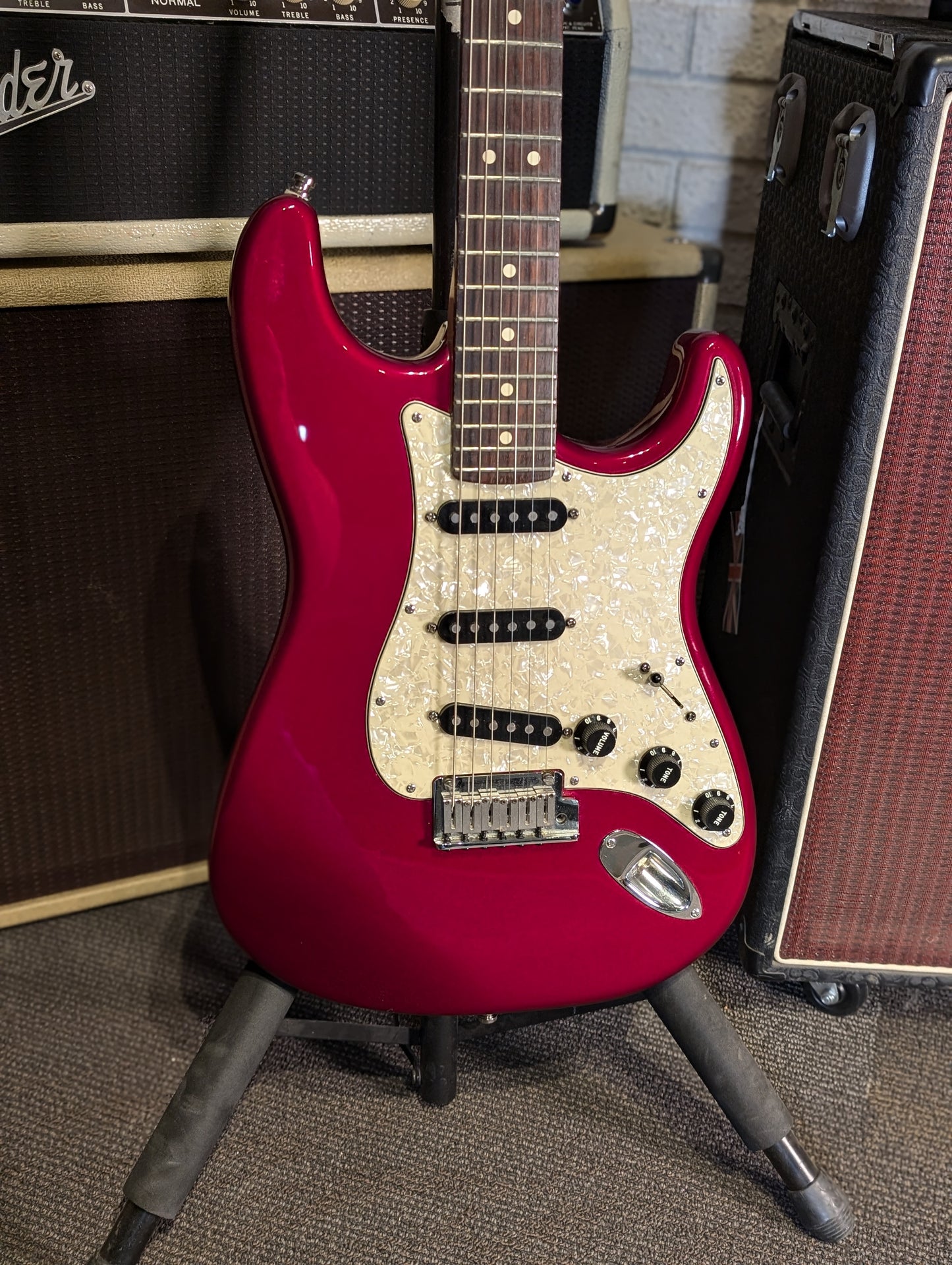 Fender USA Roadhouse Strat w/Case - Candy Apple Red with Rosewood Board (1999)