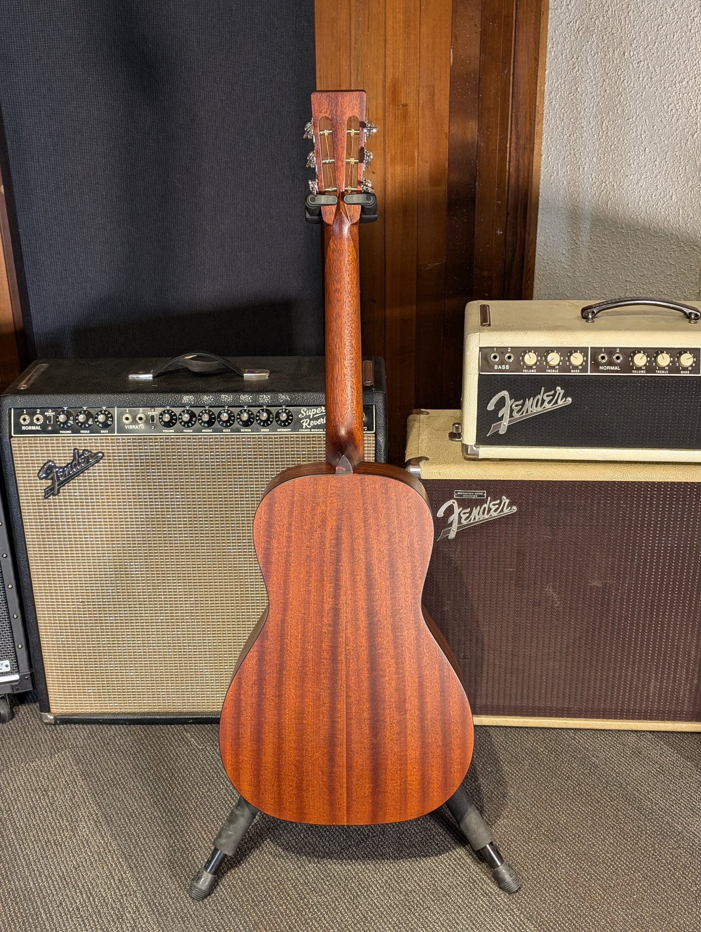 Eastman E1P Bluesmaster Limited Edition Parlor Acoustic Guitar w/Gig Bag - Classic Finish (Serial #M2333287)