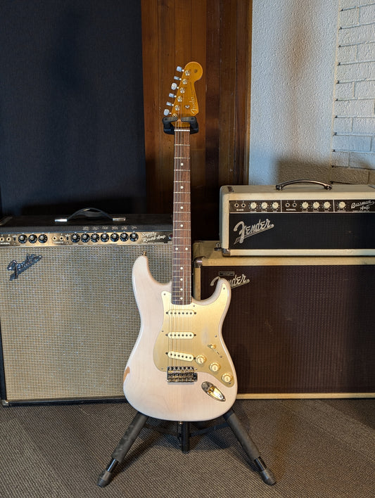 '50s Spec S-Style Partscaster Guitar w/Gig Bag (Used)