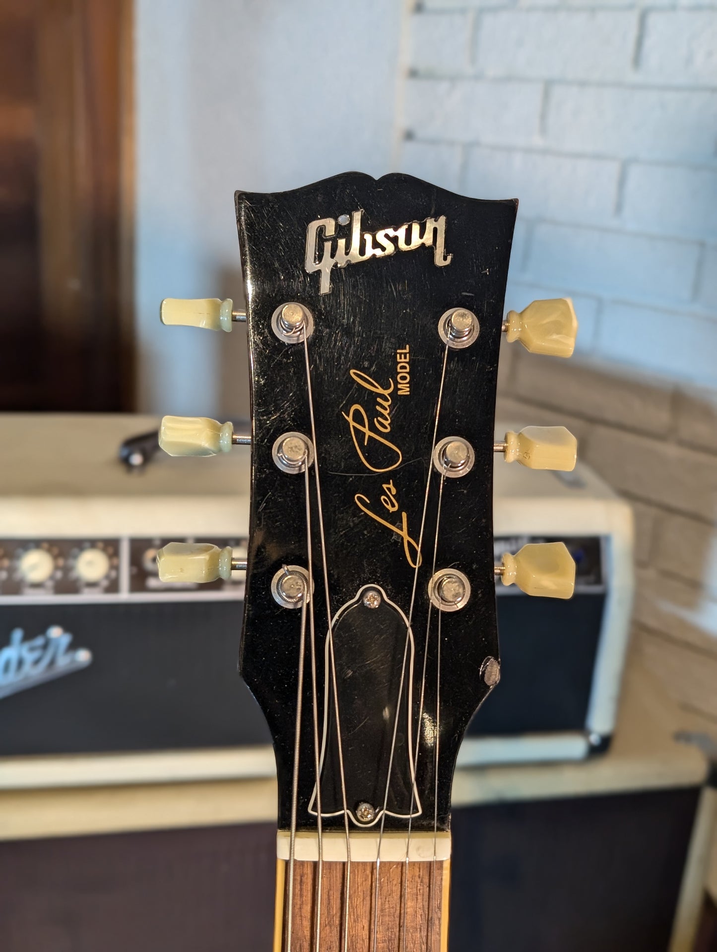 Gibson Les Paul Standard 50's Plus Electric Guitar w/Case - Lightburst (2008)