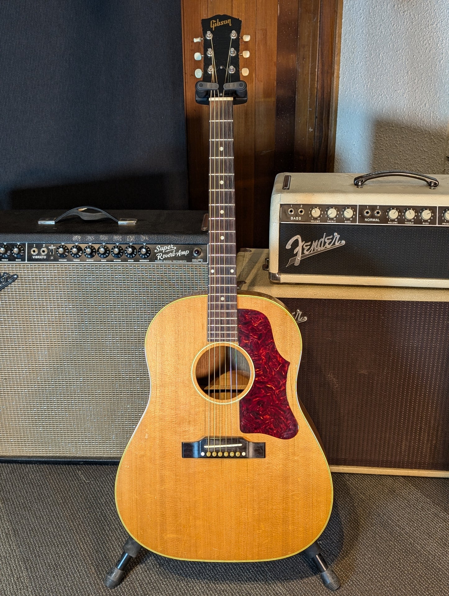 GIbson J-50 ADJ Slope Shoulder Acoustic Guitar w/Case (1959)