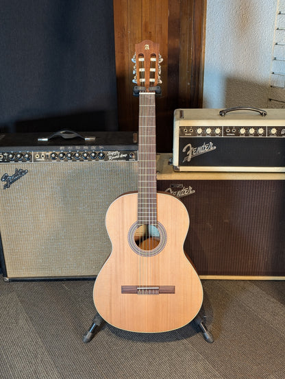 Alhambra Z-Nature Classical Guitar w/Bag (Serial #ZFCQNV)