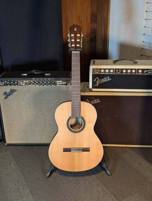 Alhambra 1C Hybrid Terra Classical Guitar w/Gig Bag (Serial #zFpVpP)