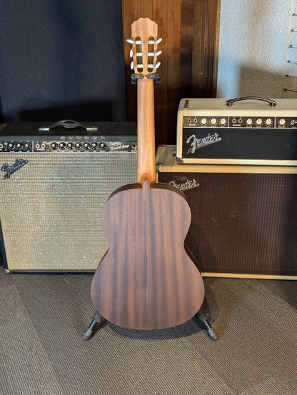 Alhambra 1C Hybrid Terra Classical Guitar w/Gig Bag (Serial #zFpVpP)