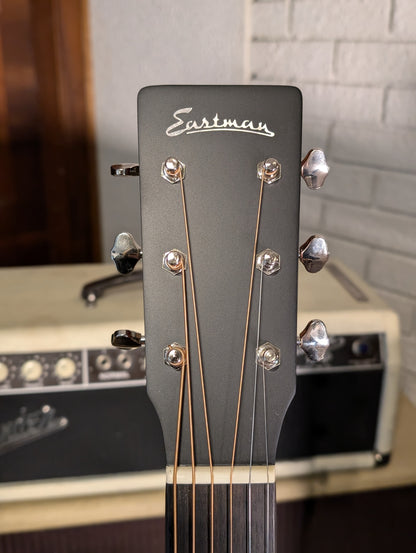 Eastman E1D Dreadnought Acoustic Guitar w/Gig Bag - Classic Finish (Serial #M2141227)