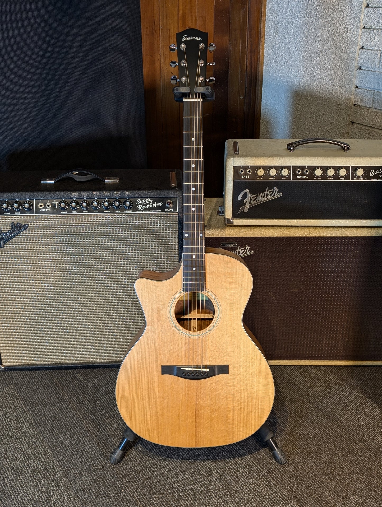 Eastman AC222LCE Left Handed Acoustic/Electric Guitar w/Gig Bag - Natural (Serial #M2215556)