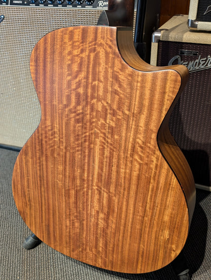 Eastman AC222LCE Left Handed Acoustic/Electric Guitar w/Gig Bag - Natural (Serial #M2215556)