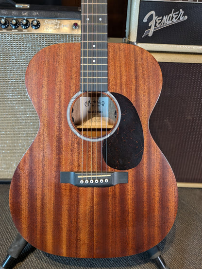 Martin Road Series 000-10E Acoustic/Electric Guitar w/Gig Bag (2022)