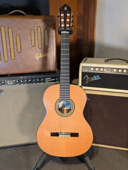 Alhambra 11P Classical Guitar w/Case (Used)