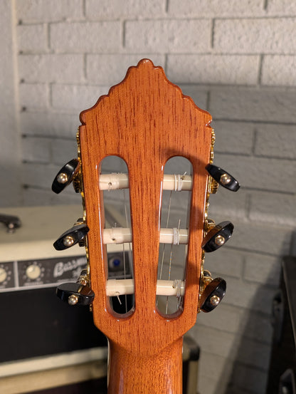 Alhambra 11P Classical Guitar w/Case (Used)