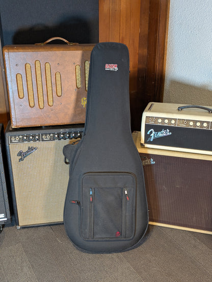 Alhambra 11P Classical Guitar w/Case (Used)