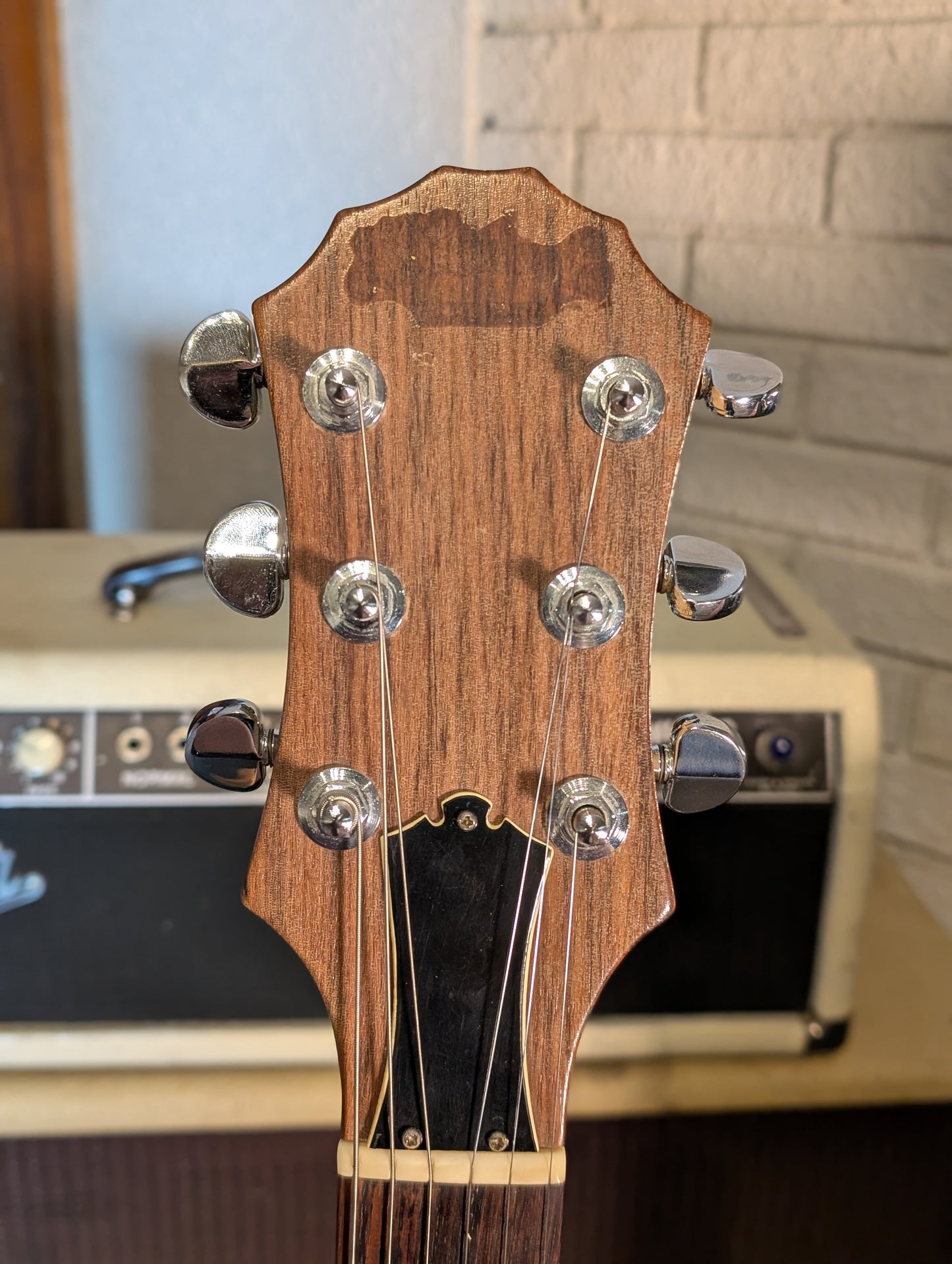 Lado H-300 Hawk Series Electric Guitar w/Bag (Early 1980's)