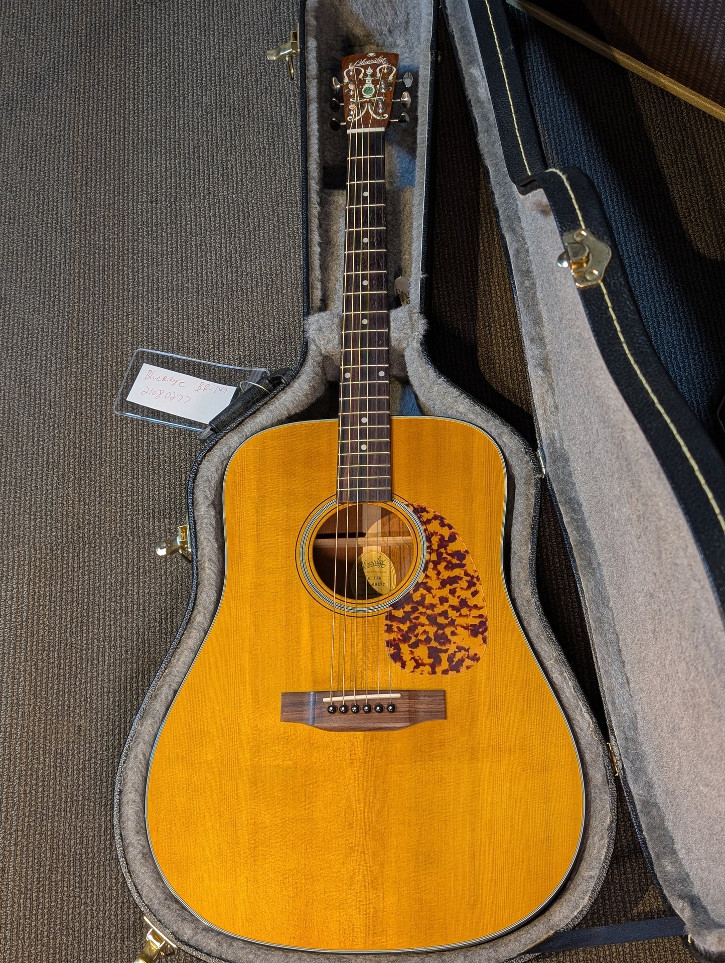 Blueridge BR-140 Historic Series Dreadnought Acoustic Guitar w/Case - Natural Aged Gloss Finish (Used)