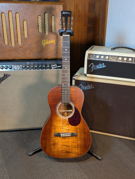 Eastman E1P Bluesmaster Limited Edition Parlor Acoustic Guitar w/Gig Bag - Classic Finish (Serial #M2333269)