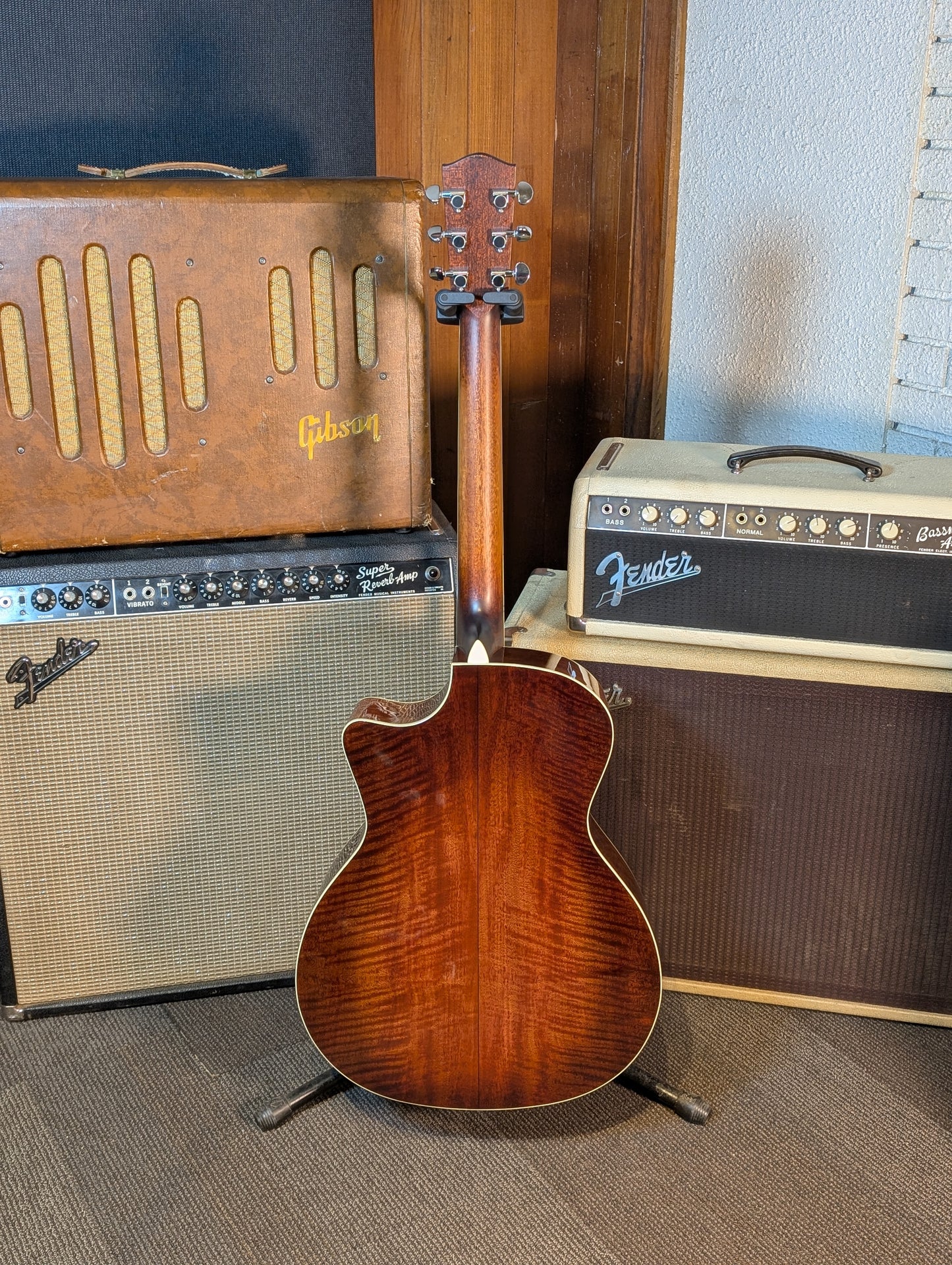 Eastman AC322CE Grand Auditorium Acoustic/Electric Guitar w/Case - Natural (Serial #M2441533)
