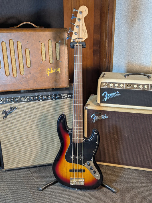 Squier Affinity Jazz Bass V 5-String Passive Electric Bass - Sunburst (2015)