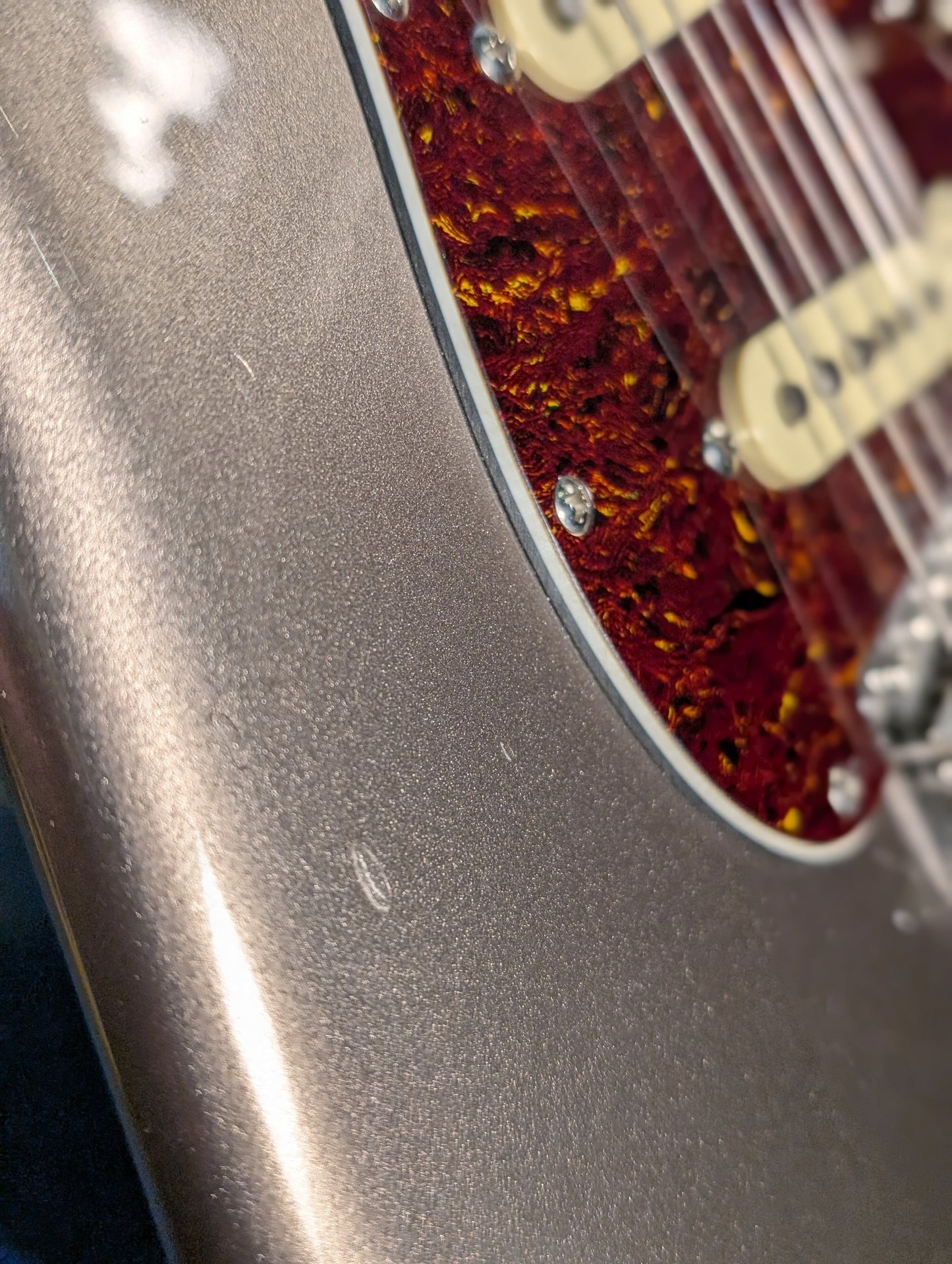 Squier Classic Vibe 60's Stratocaster Electric Guitar - Gold Bronze L&M Exclusive (Used)